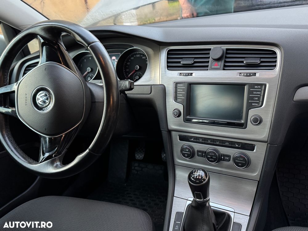 Volkswagen Golf 1.0 TSI BMT Comfortline - 3