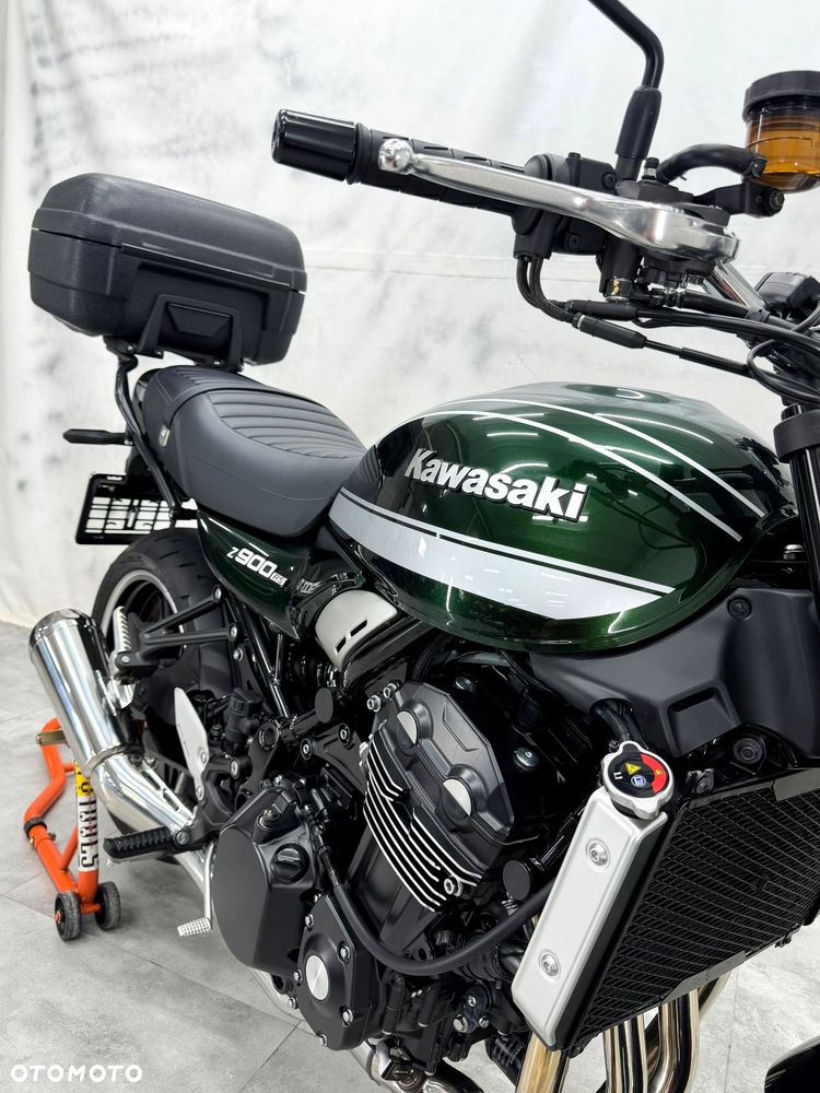 Kawasaki Z 900 RS - 7