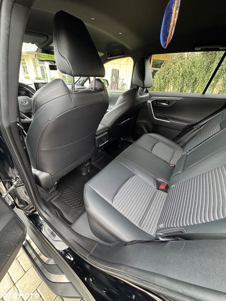 Toyota RAV4 ver-2-5-hybrid-black-edition-by-jbl-4x4 - 9