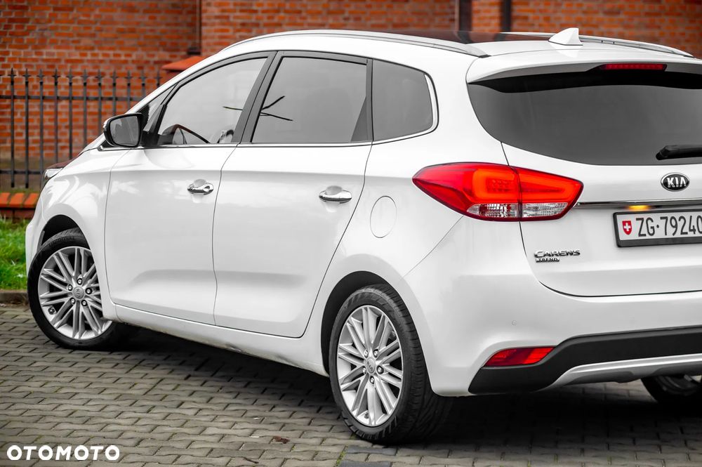 Kia Carens 1.7 CRDi Business Line 7os 7DCT - 10