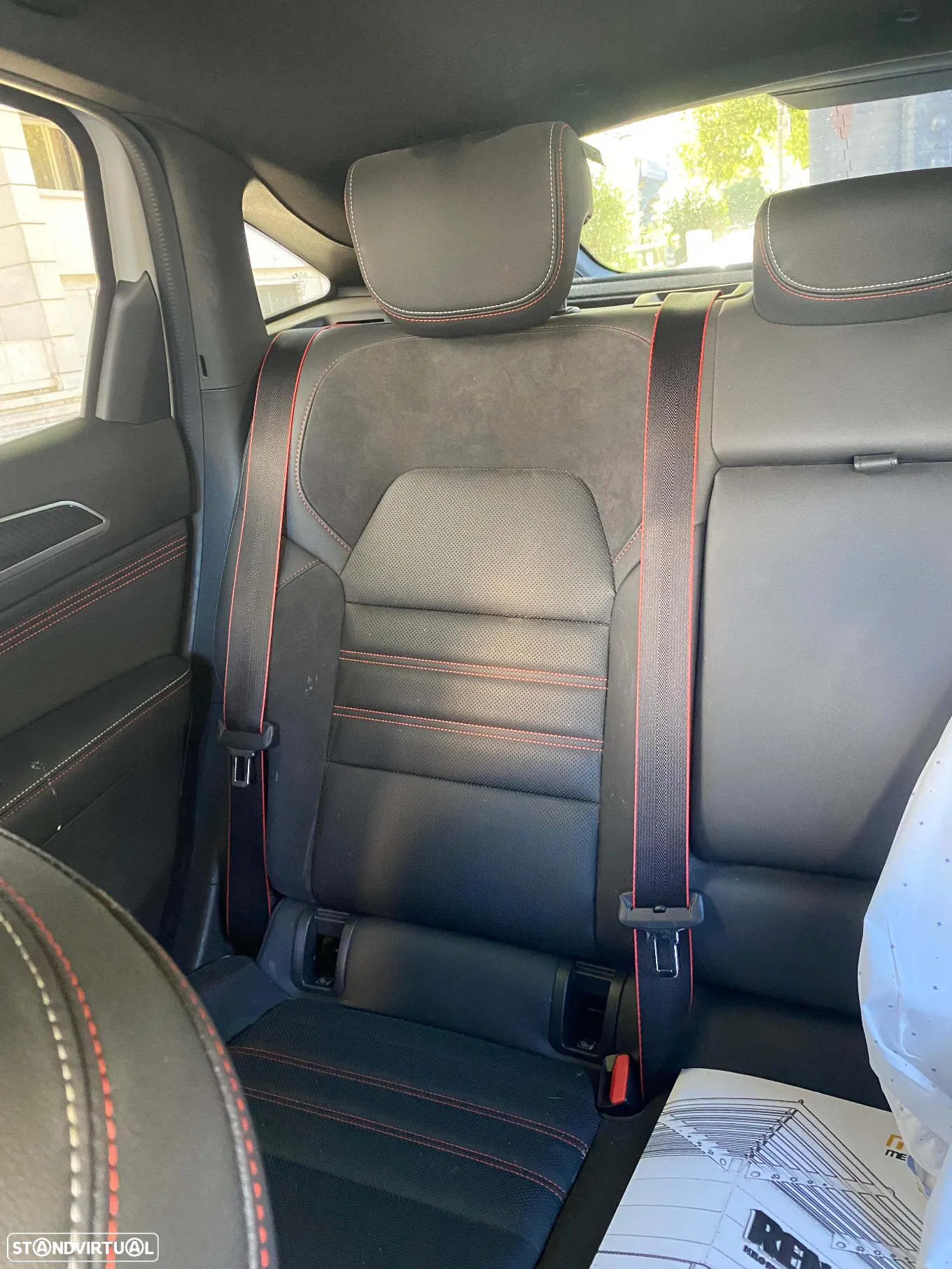 Renault Arkana 1.6 E-Tech R.S.Line - 10