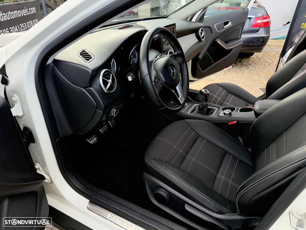 Mercedes-Benz GLA 200 CDI Urban - 29