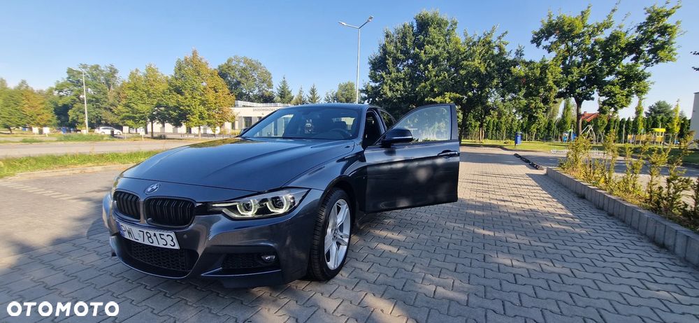 BMW Seria 3 330i xDrive - 2