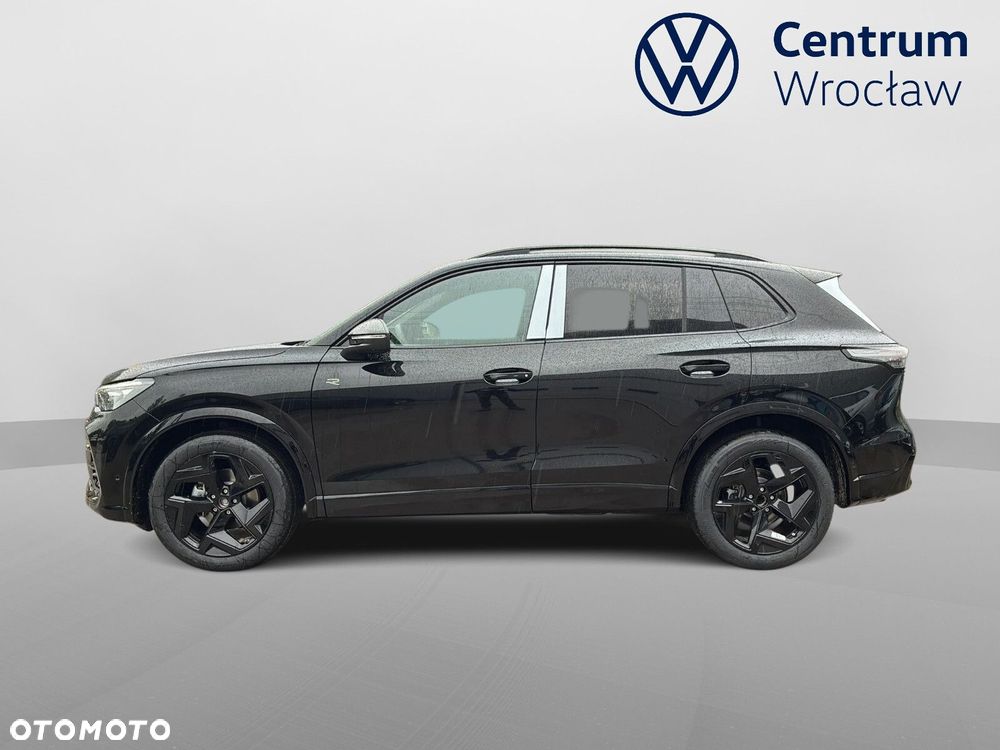Volkswagen Tiguan - 12
