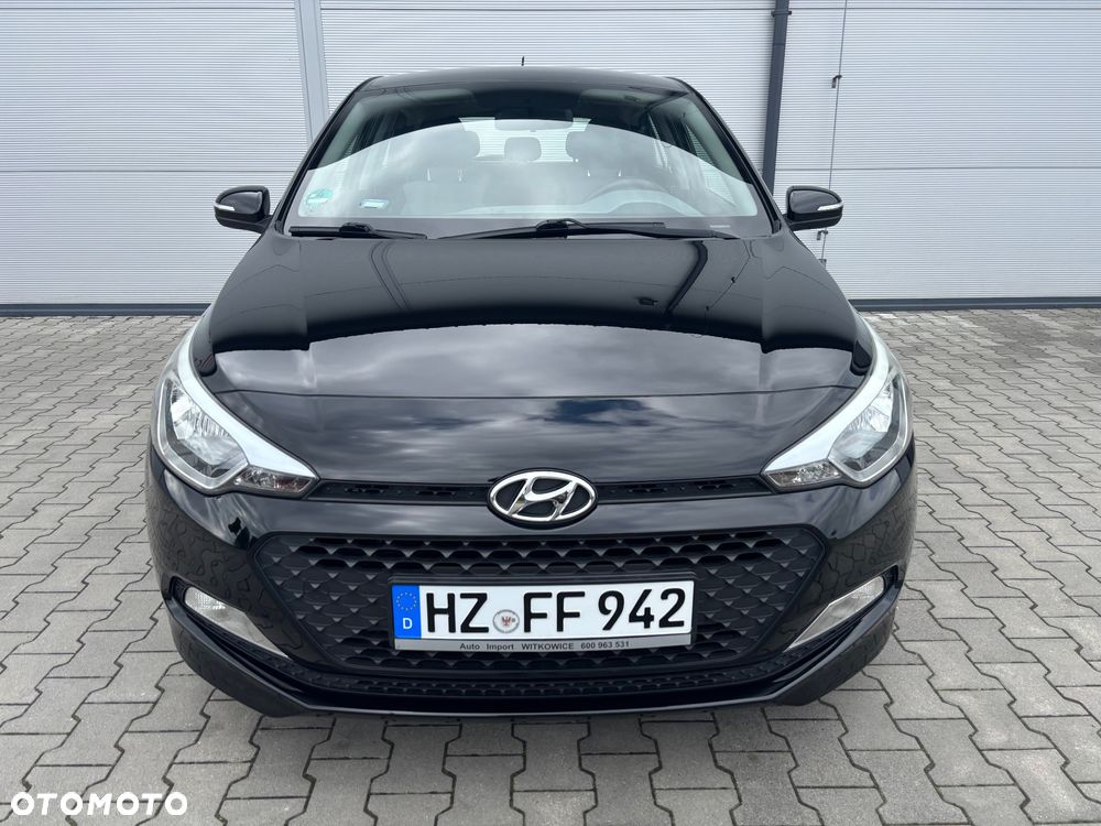 Hyundai i20 blue 1.2 Classic - 10