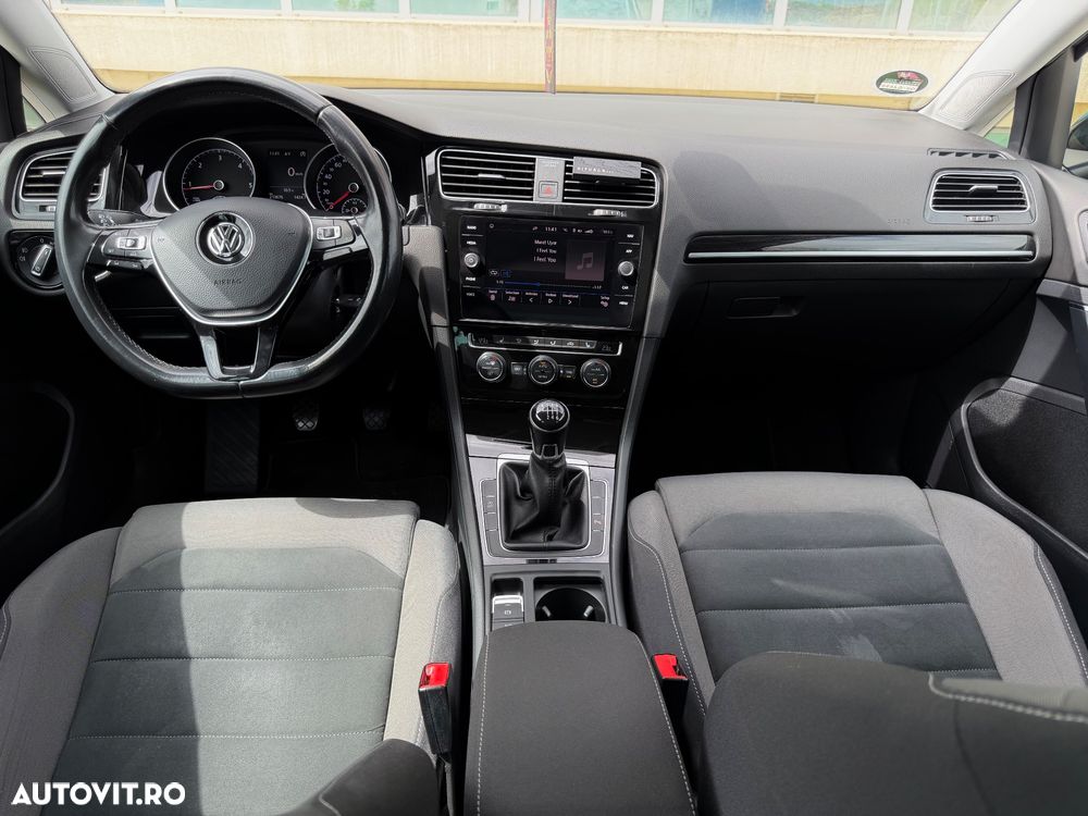 Volkswagen Golf 2.0 TDI SCR Highline - 8
