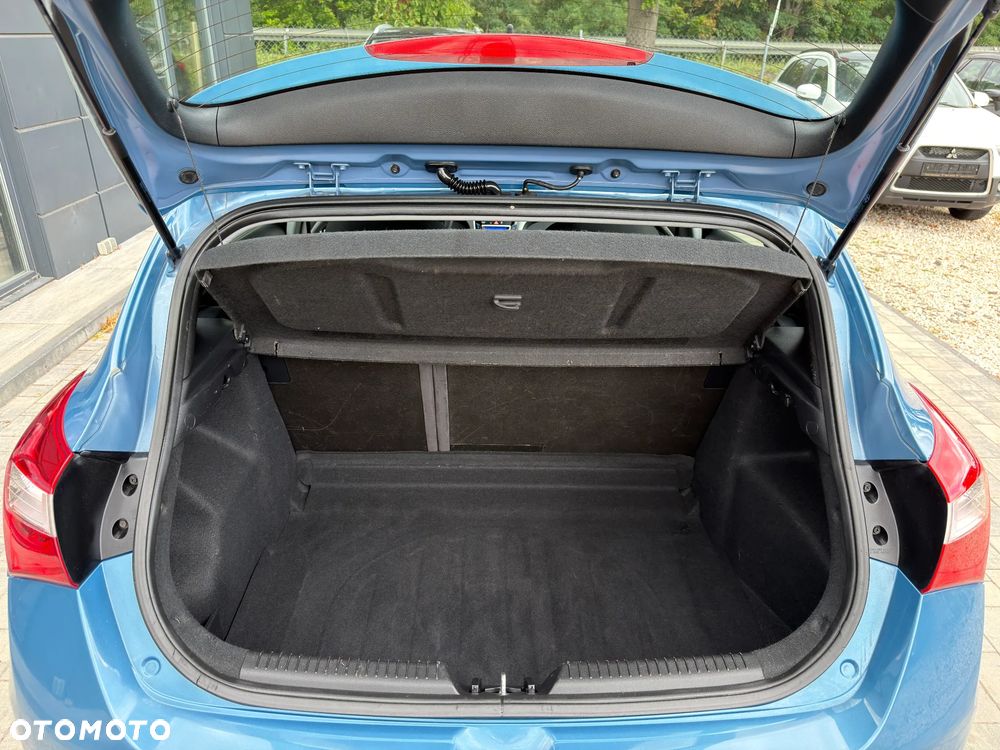 Hyundai i30 1.6 GDI Premium - 21