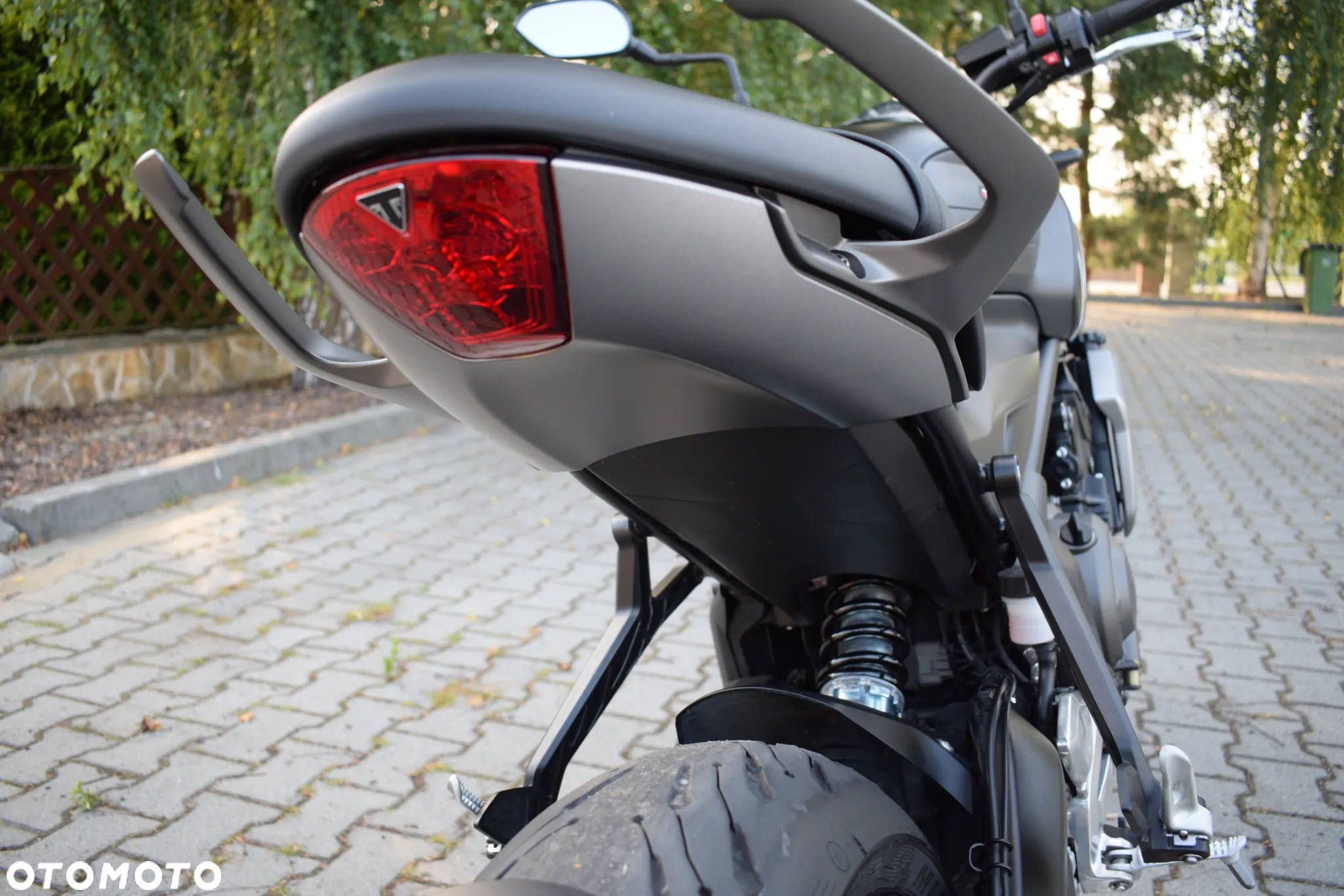 Triumph Trident - 10