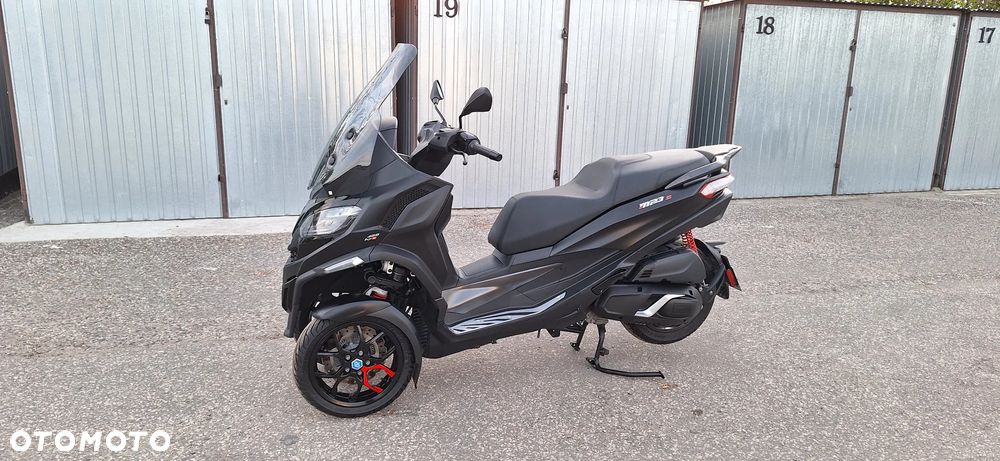 Piaggio MP-3 - 2