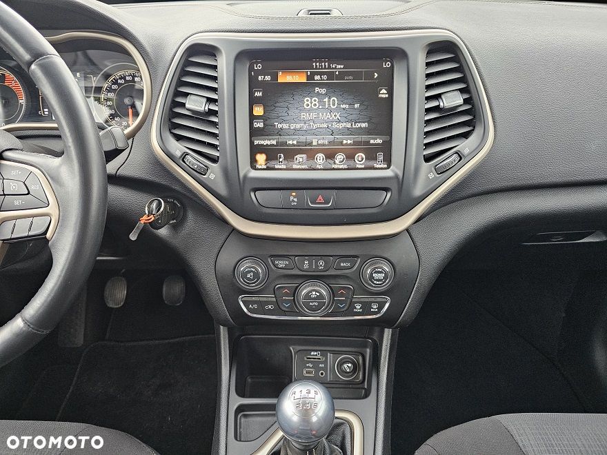 Jeep Cherokee 2.0 MJD 4x2 Longitude EU6 - 24