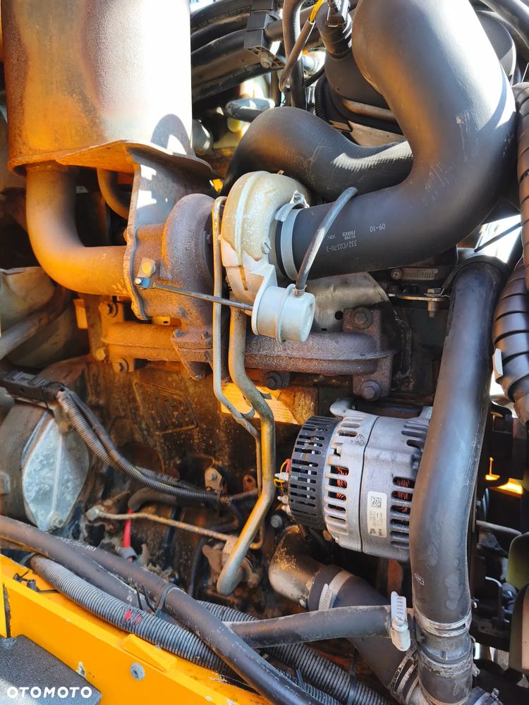 JCB 3CX CONTRACTOR - 6