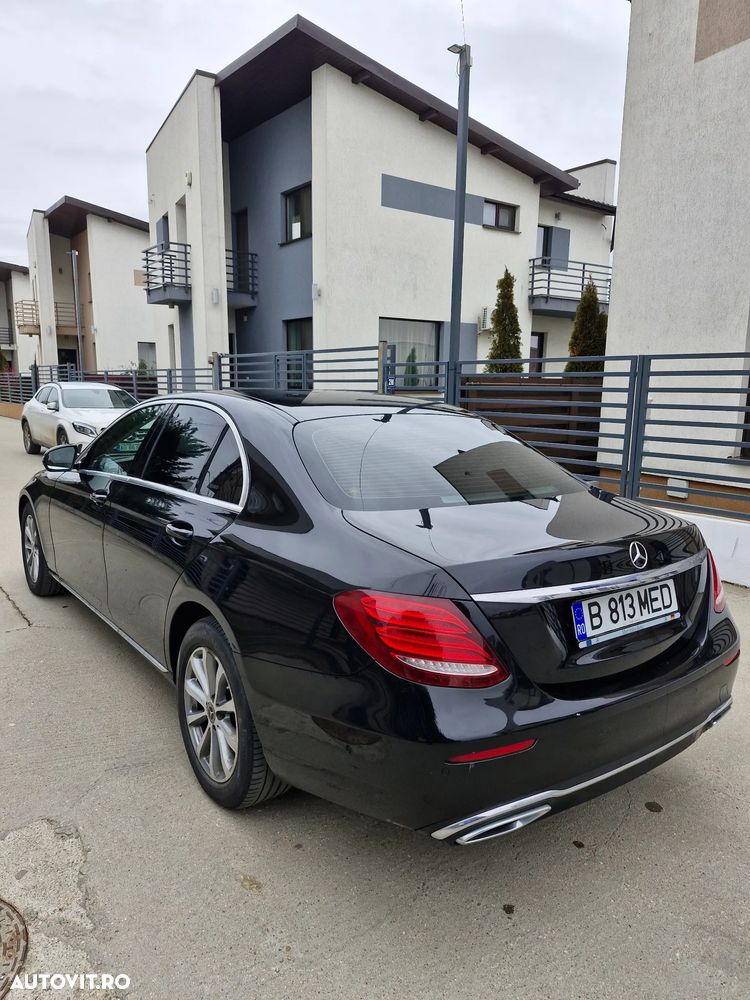 Mercedes-Benz E 220 d 4MATIC 9G-TRONIC - 8