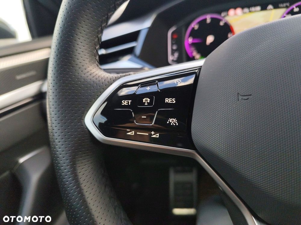 Volkswagen Arteon 2.0 TDI 4Motion R-Line DSG - 23