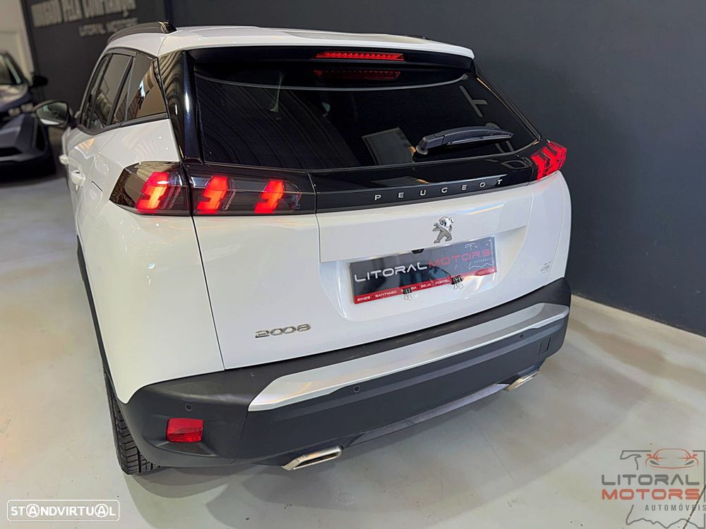 Peugeot 2008 1.2 PureTech Allure - 10