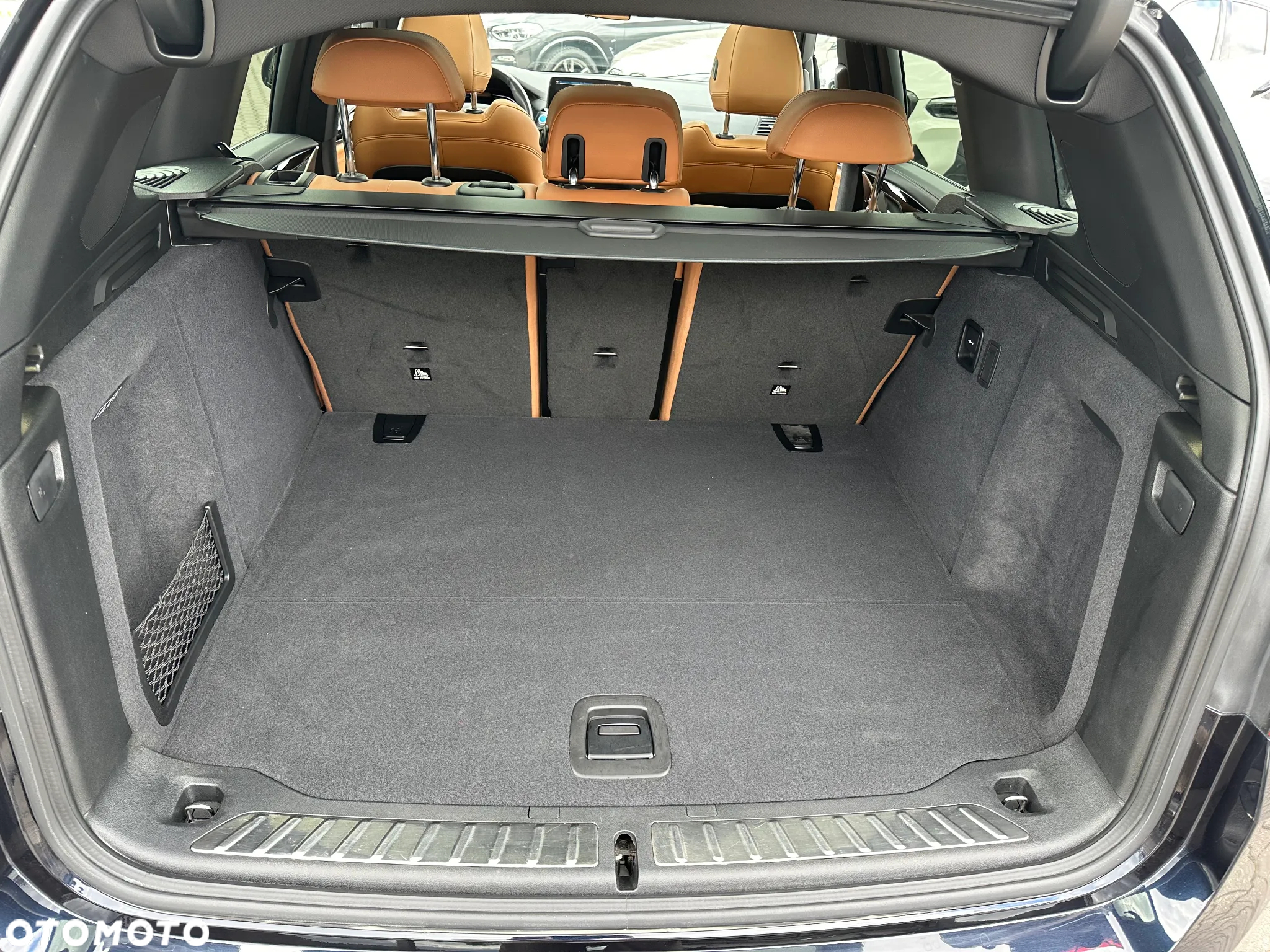 BMW iX3 80kWh Impressive - 23