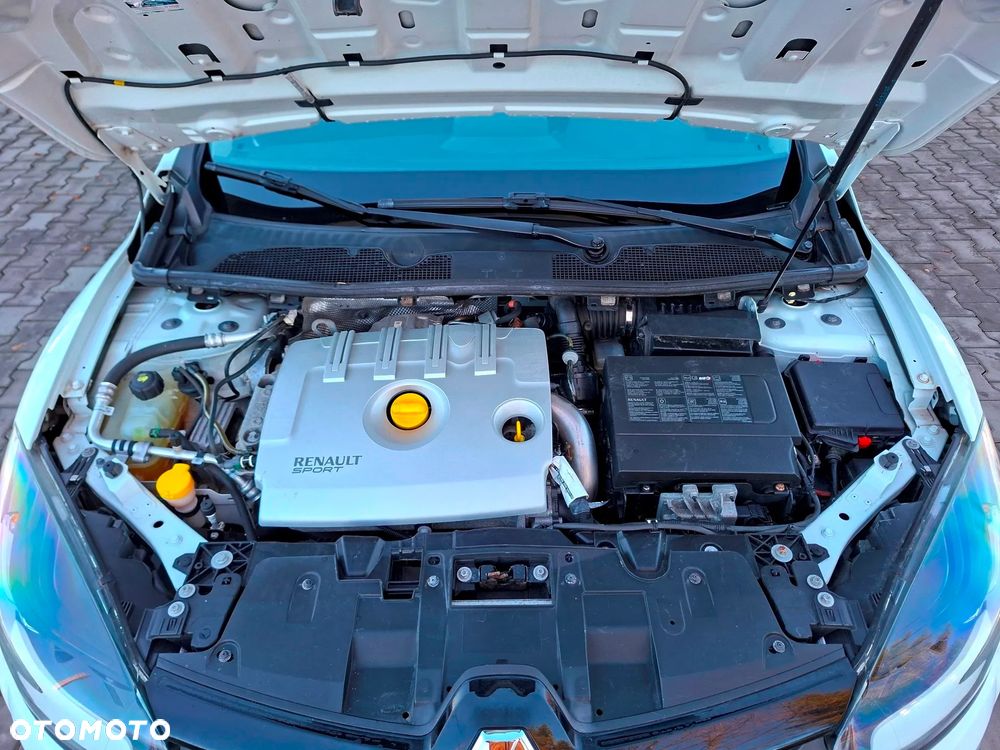 Renault Megane TCe 220 Start & Stop GT 220 - 17