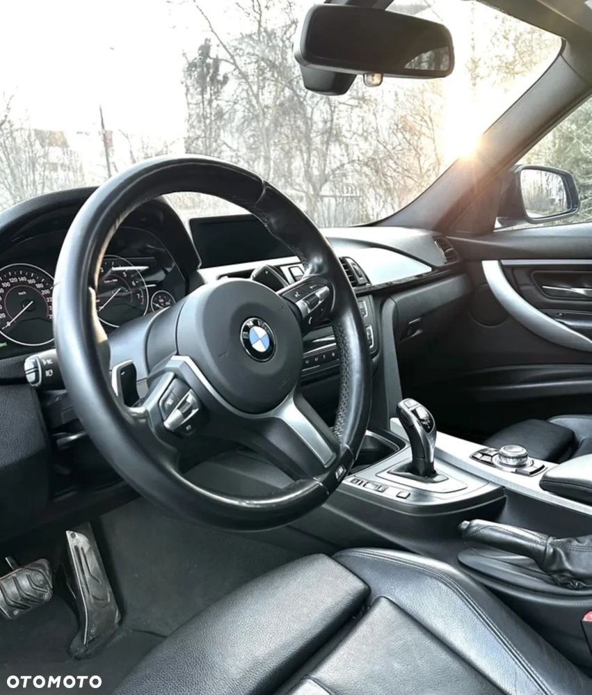 BMW Seria 3 335i - 13