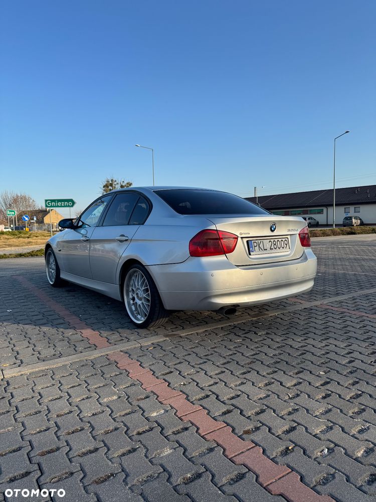 BMW Seria 3 320d - 3