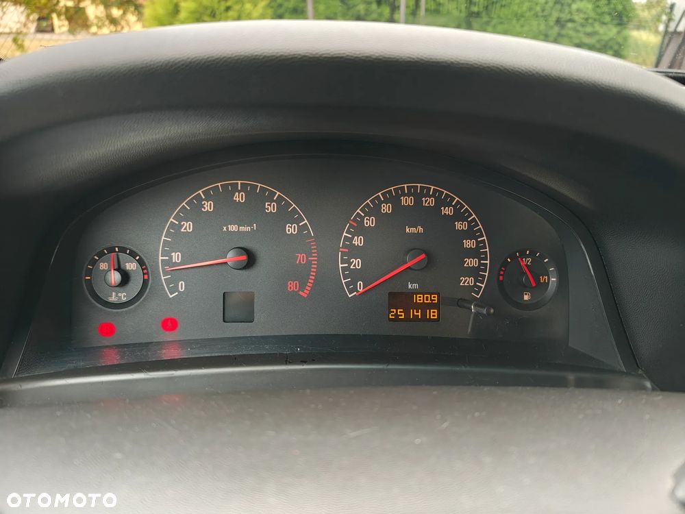 Opel Vectra 1.8 - 22