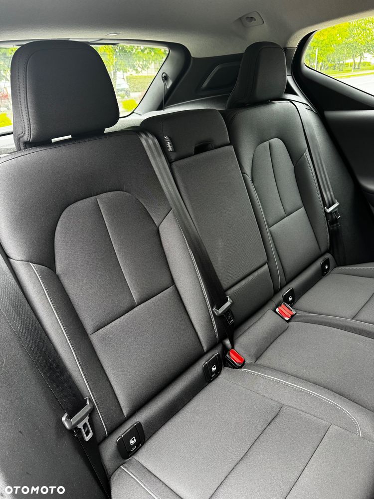 Volvo XC 40 T3 Momentum - 10