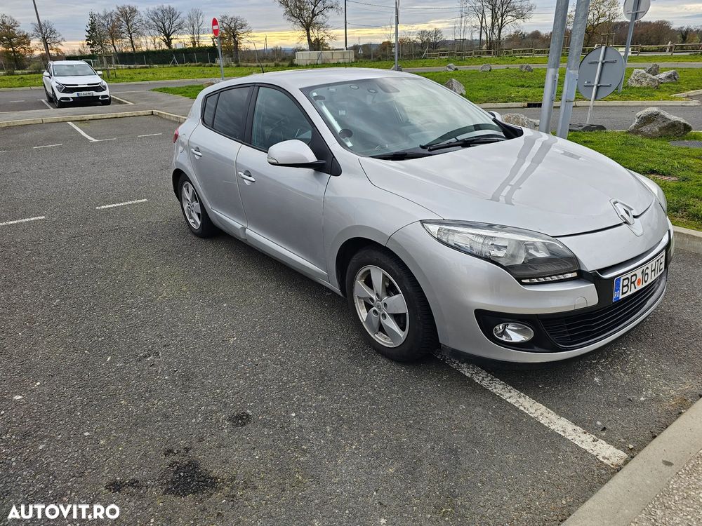 Renault Megane ENERGY dCi 110 Start & Stop Paris Business - 4
