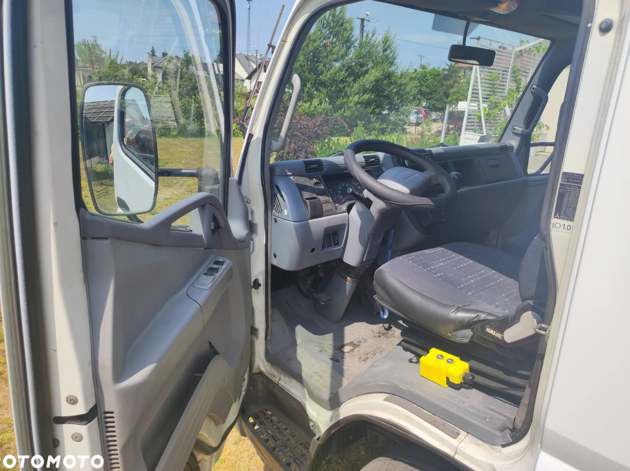 Mitsubishi Canter - 15