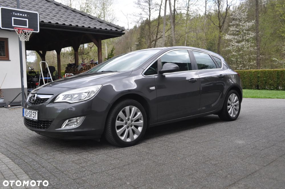 Opel Astra 1.4 Turbo Cosmo - 13