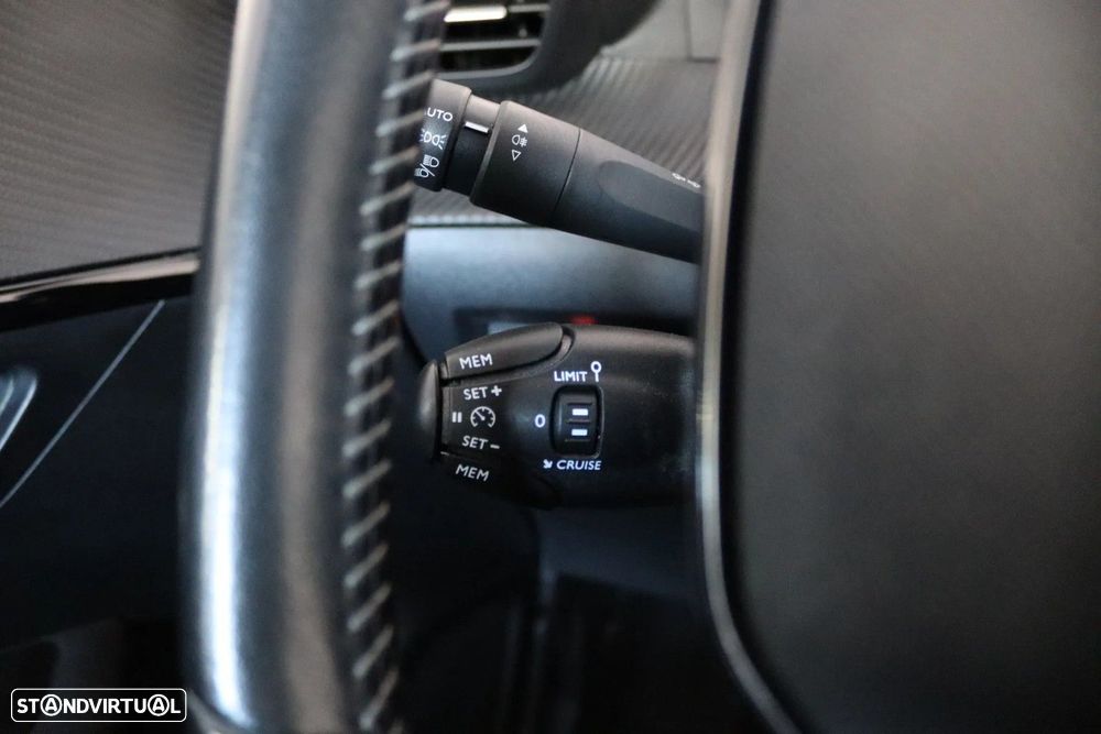 Peugeot 208 1.2 PureTech Active - 9