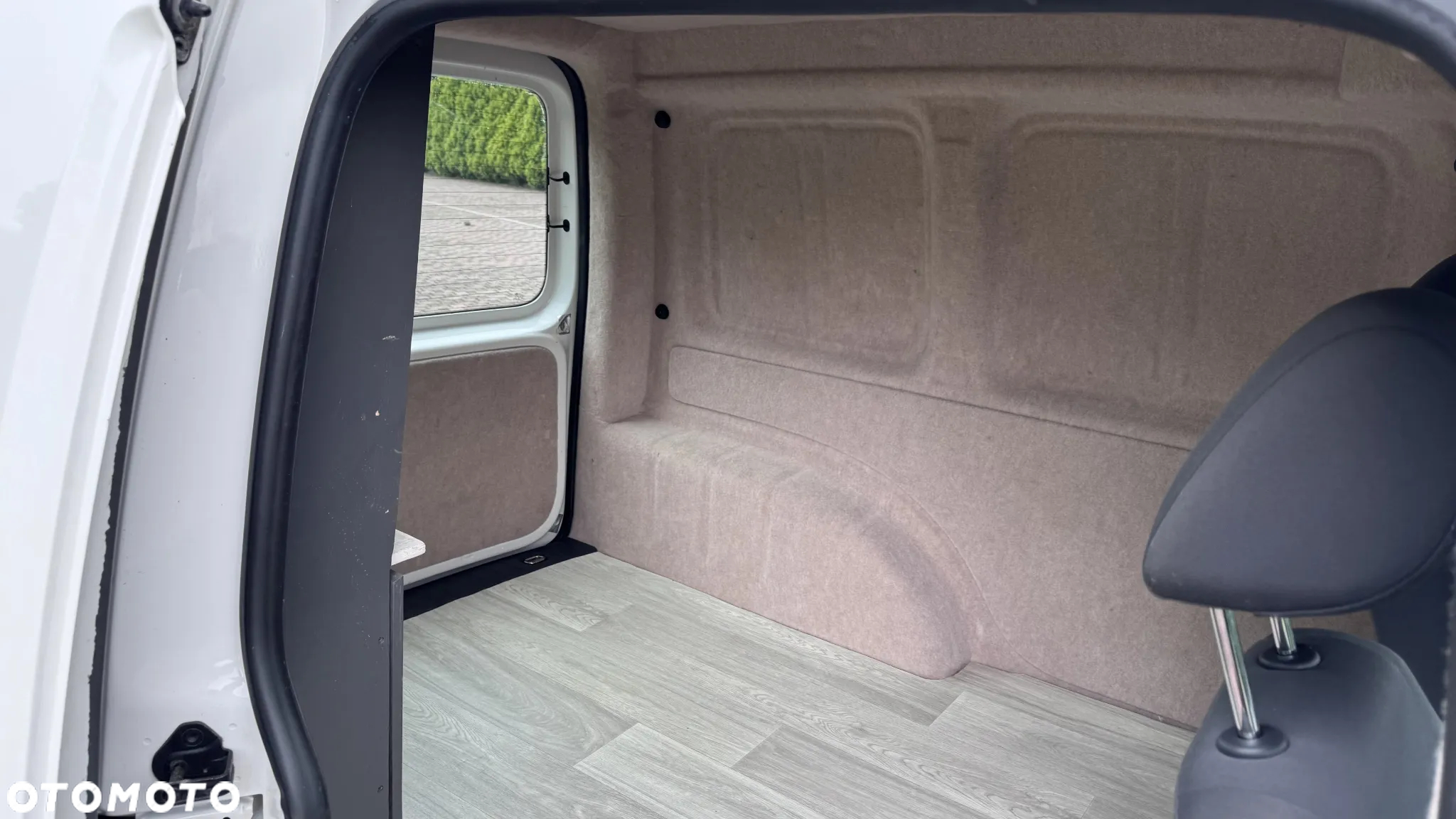 Volkswagen Caddy 1.6 TDI Highline - 25