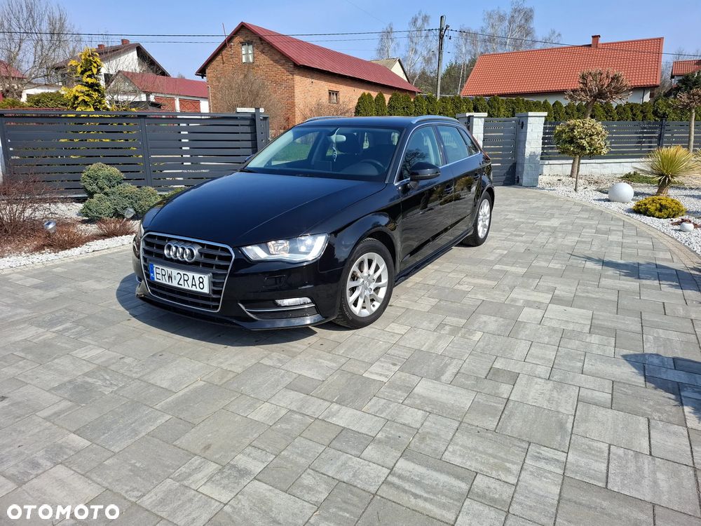 Audi A3 Sportback - 3