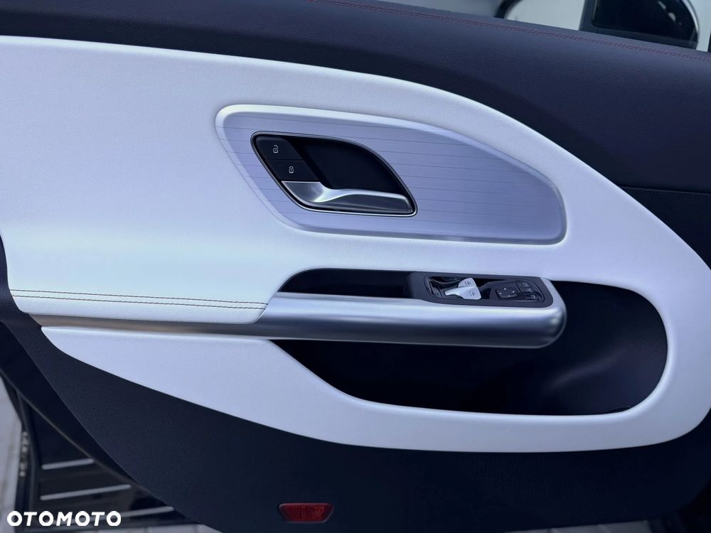 Mercedes-Benz CLA - 18