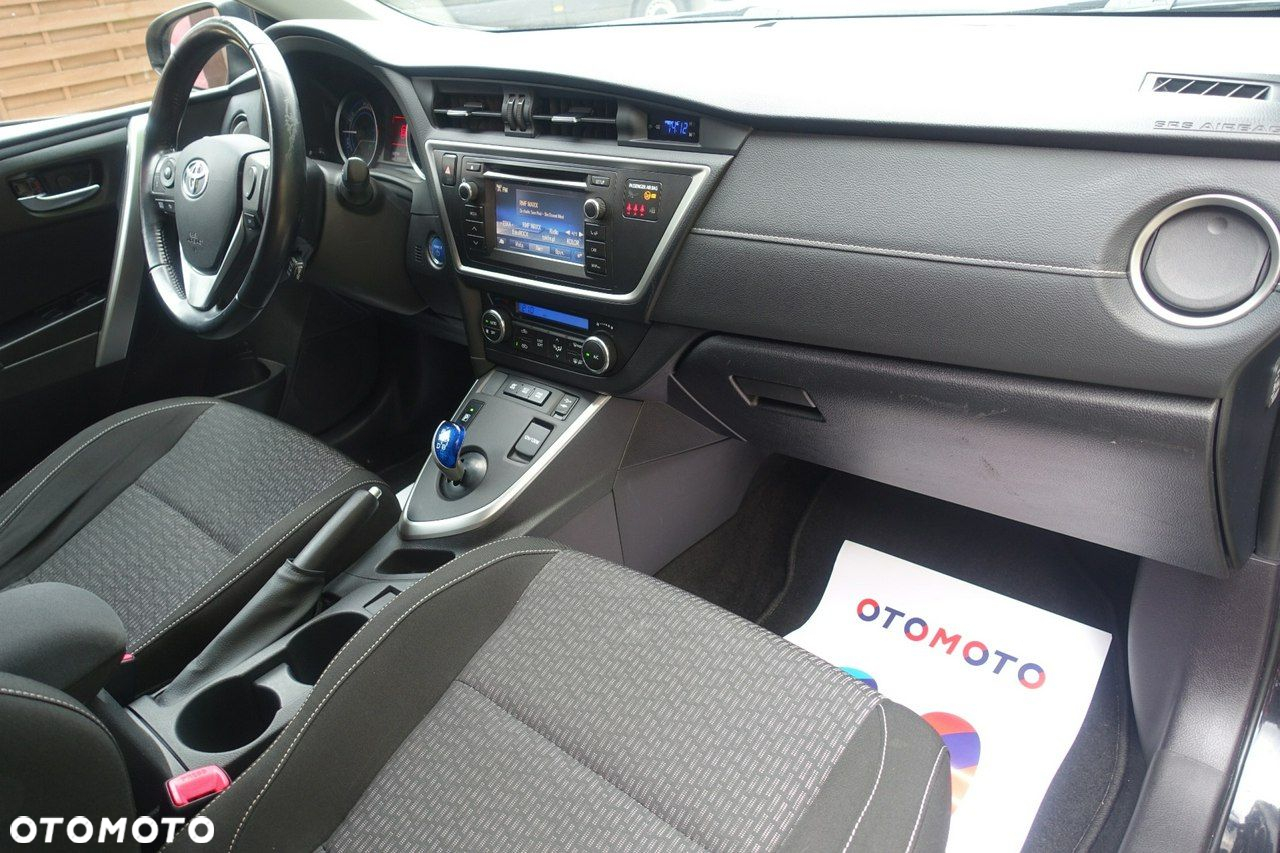 Toyota Auris - 13