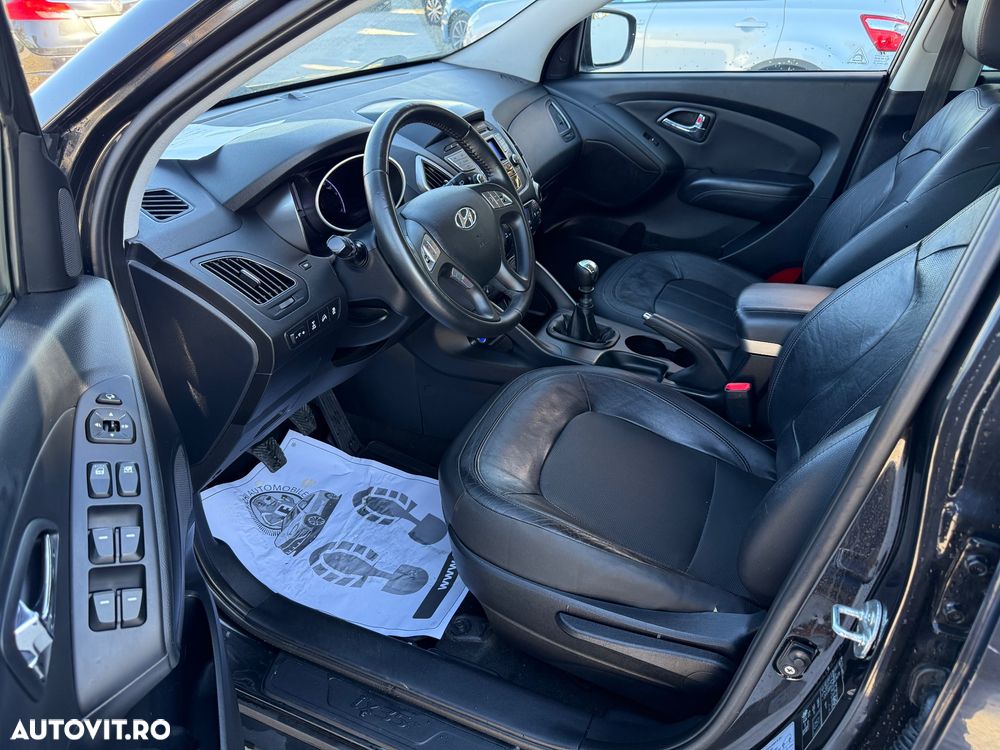 Hyundai ix35 2.0 CRDI 4WD Trend - 12