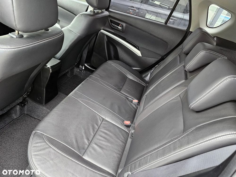 Suzuki SX4 S-Cross 1.6 DDiS Premium - 25