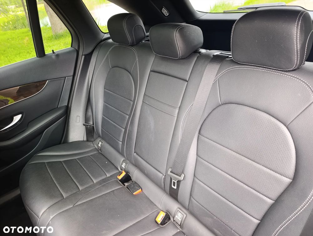 Mercedes-Benz GLC 300 4Matic 9G-TRONIC - 18