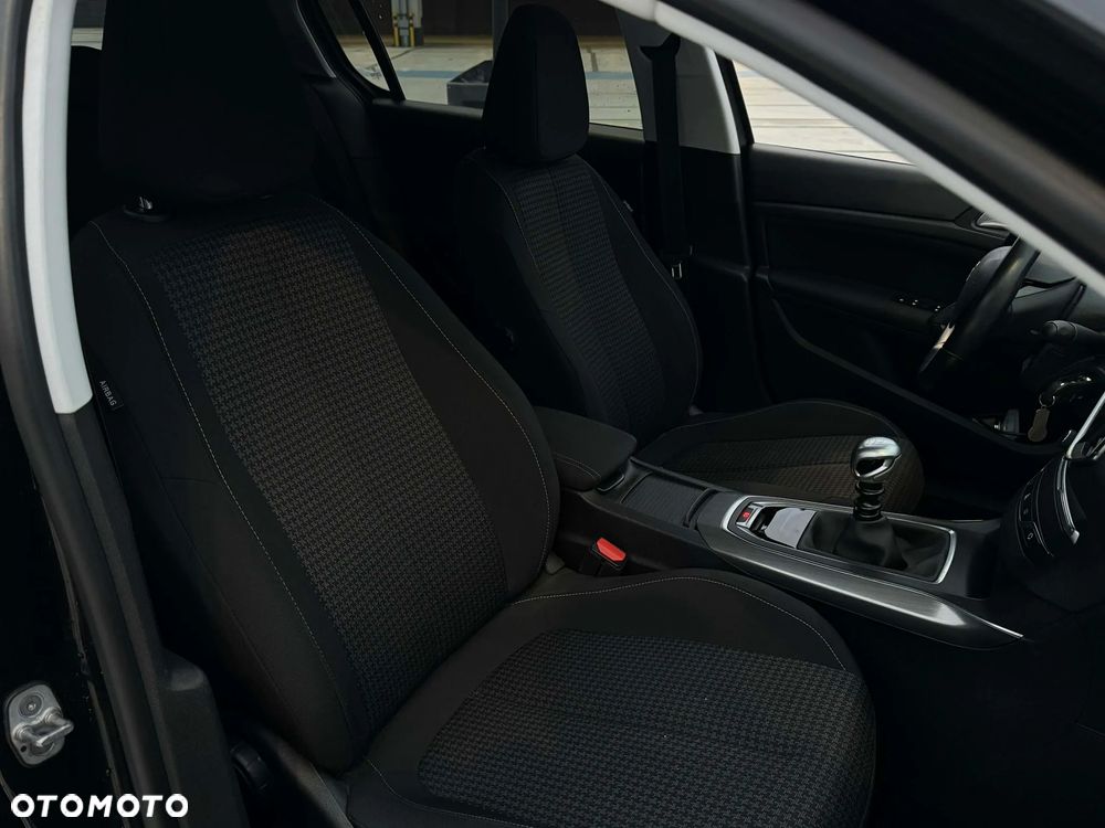 Peugeot 308 1.2 PureTech GPF GT Pack S&S - 20