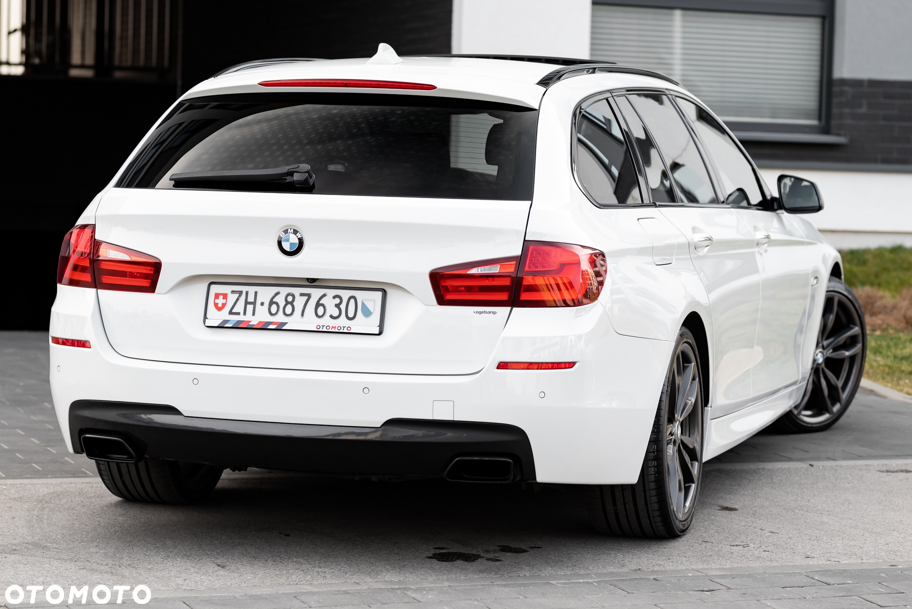BMW Seria 5 M550d xDrive Touring Sport-Aut - 12
