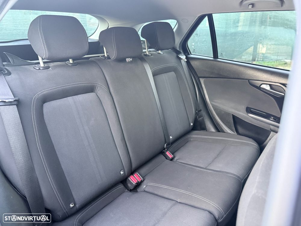 Fiat Tipo Station Wagon 1.3 M-Jet Easy J17 - 24