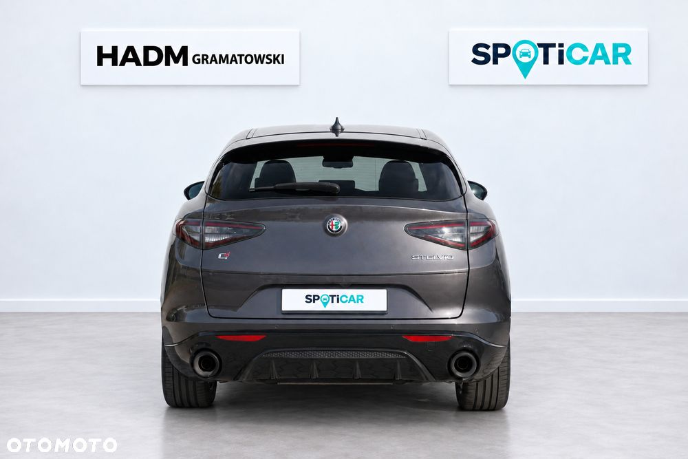 Alfa Romeo Stelvio 2.0 Turbo Veloce Q4 - 7