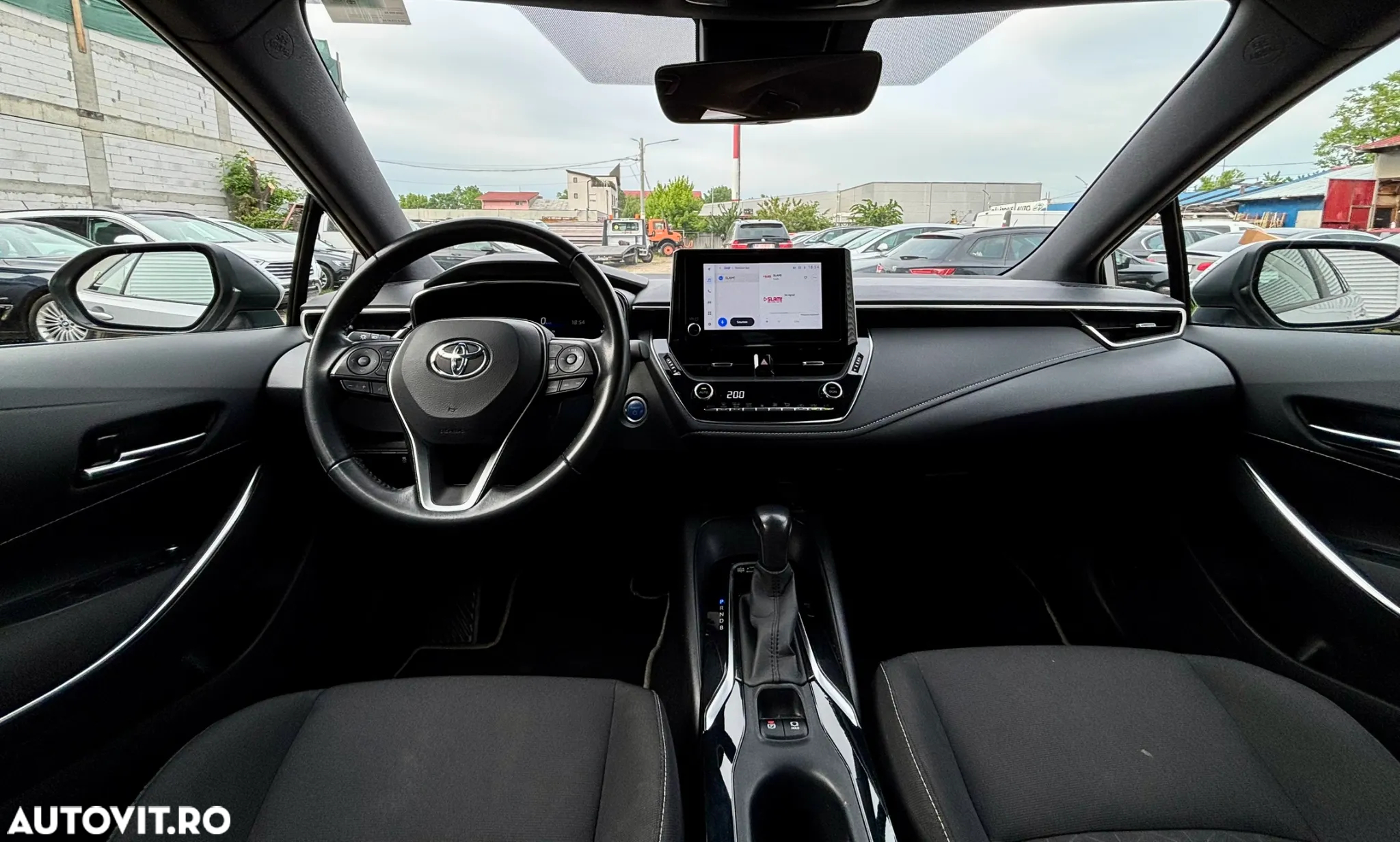 Toyota Corolla 1.8 HSD Dynamic - 2