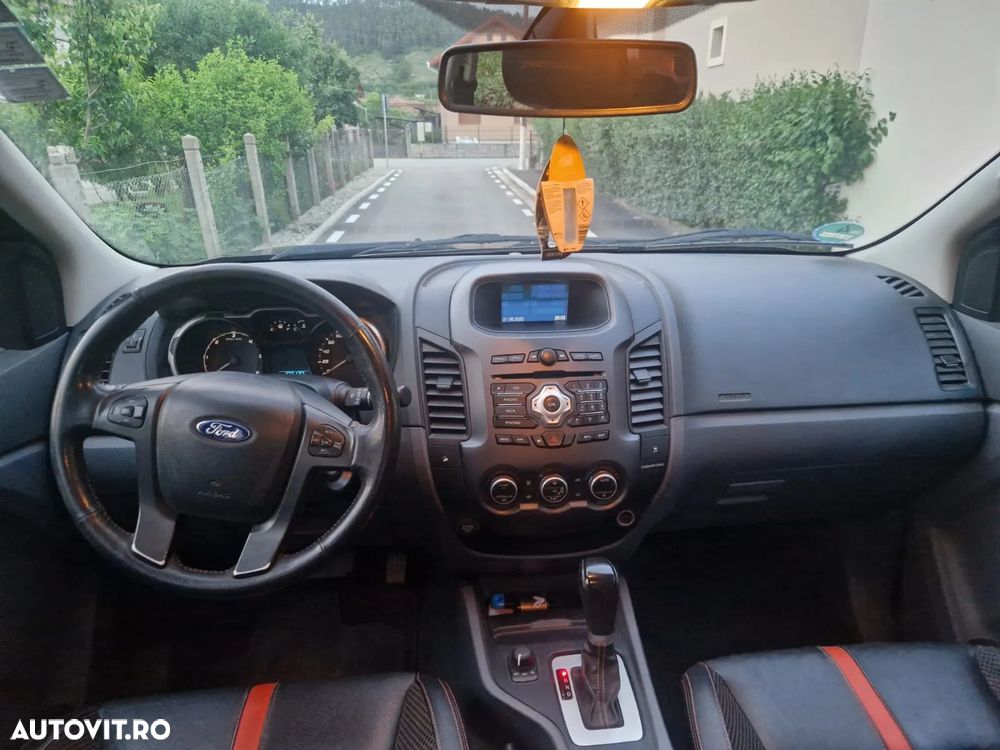 Ford Ranger Pick-Up 4x4 Cabina Dubla WILDTRACK Aut. - 6