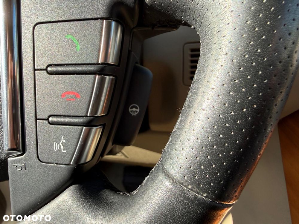 Land Rover Range Rover - 25