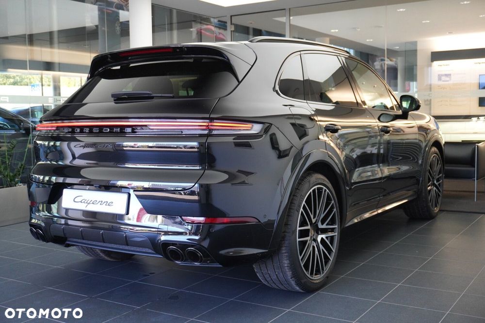 Porsche Cayenne GTS - 7