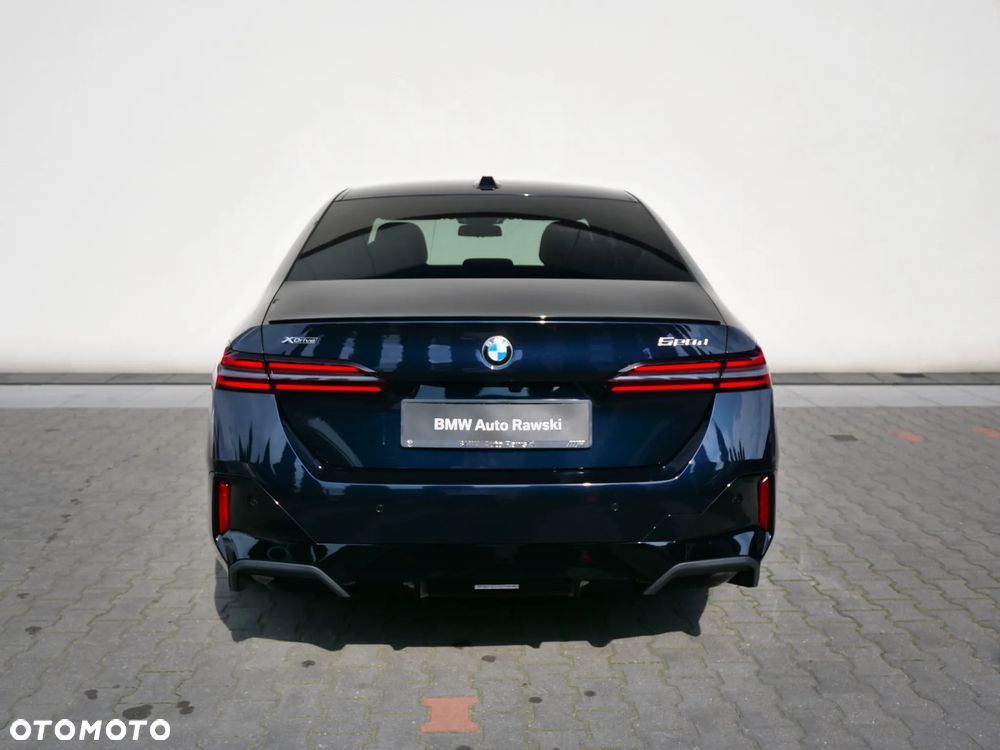 BMW Seria 5 520d xDrive - 11