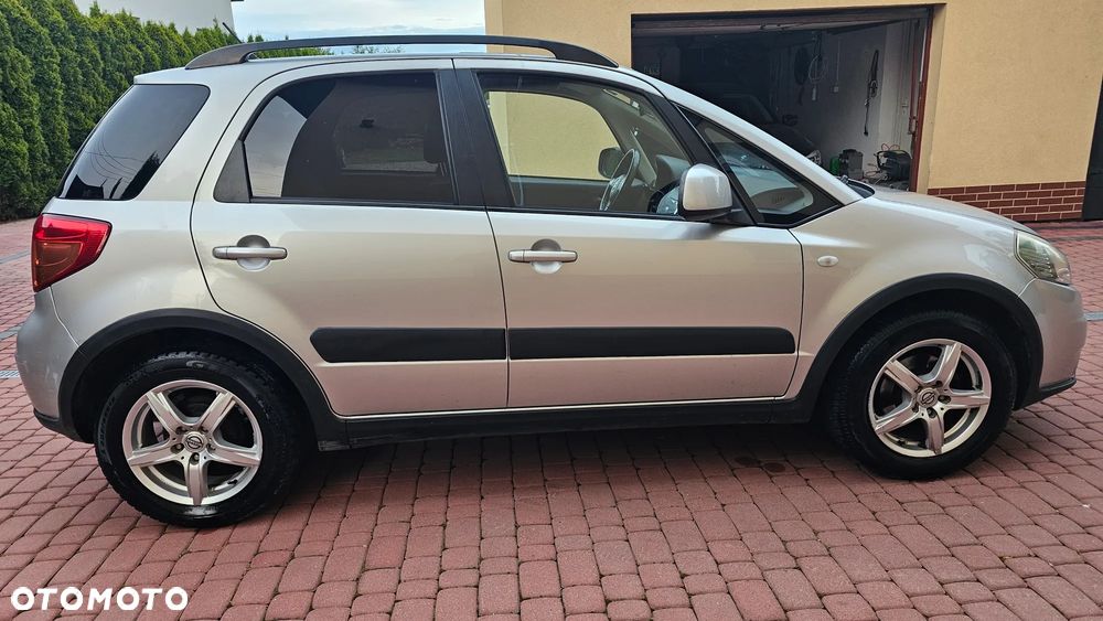 Suzuki SX4 1.6 VVT 4x2 Comfort - 25