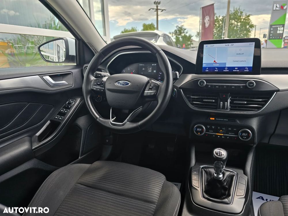 Ford Focus - 21