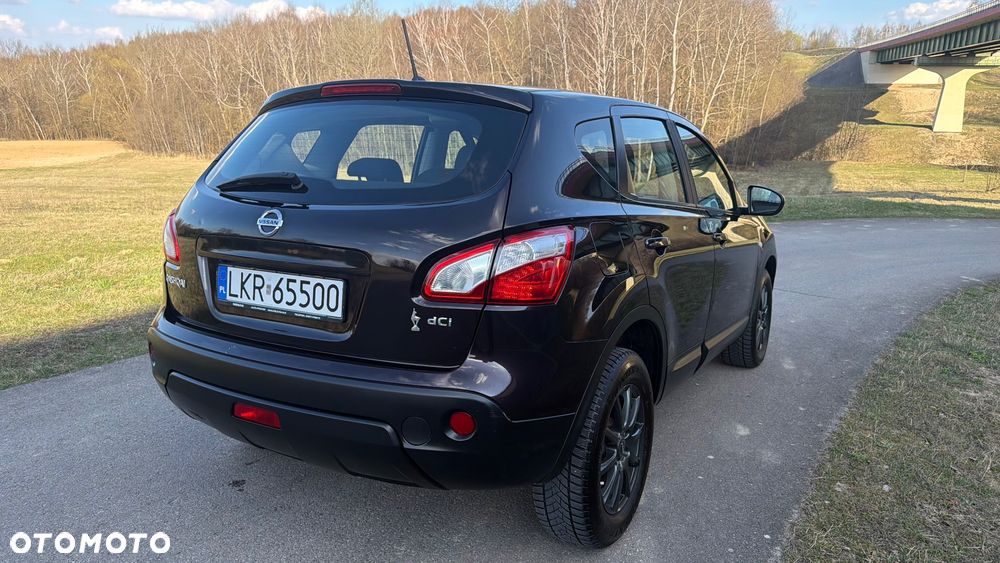 Nissan Qashqai 1.6 dCi DPF tekna - 32