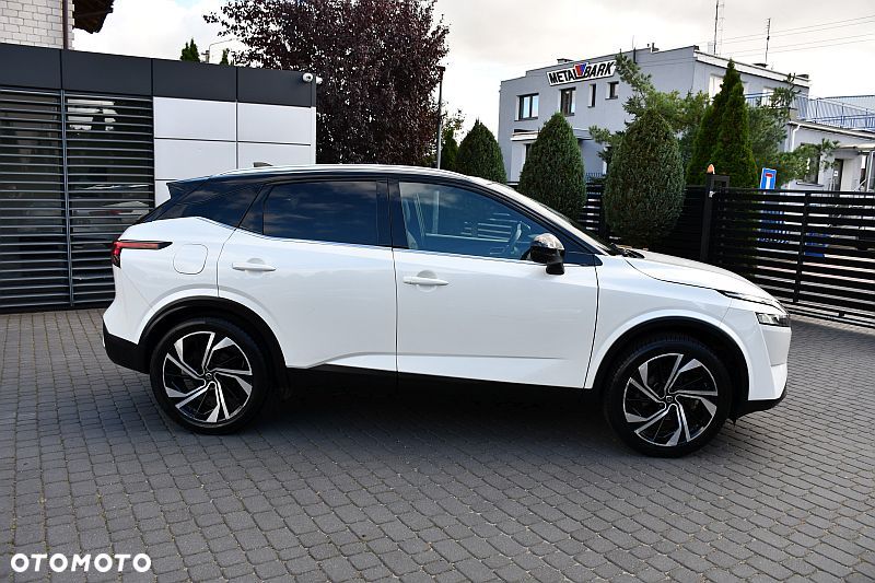 Nissan Qashqai 1.3 DIG-T MHEV Xtronic Tekna - 32