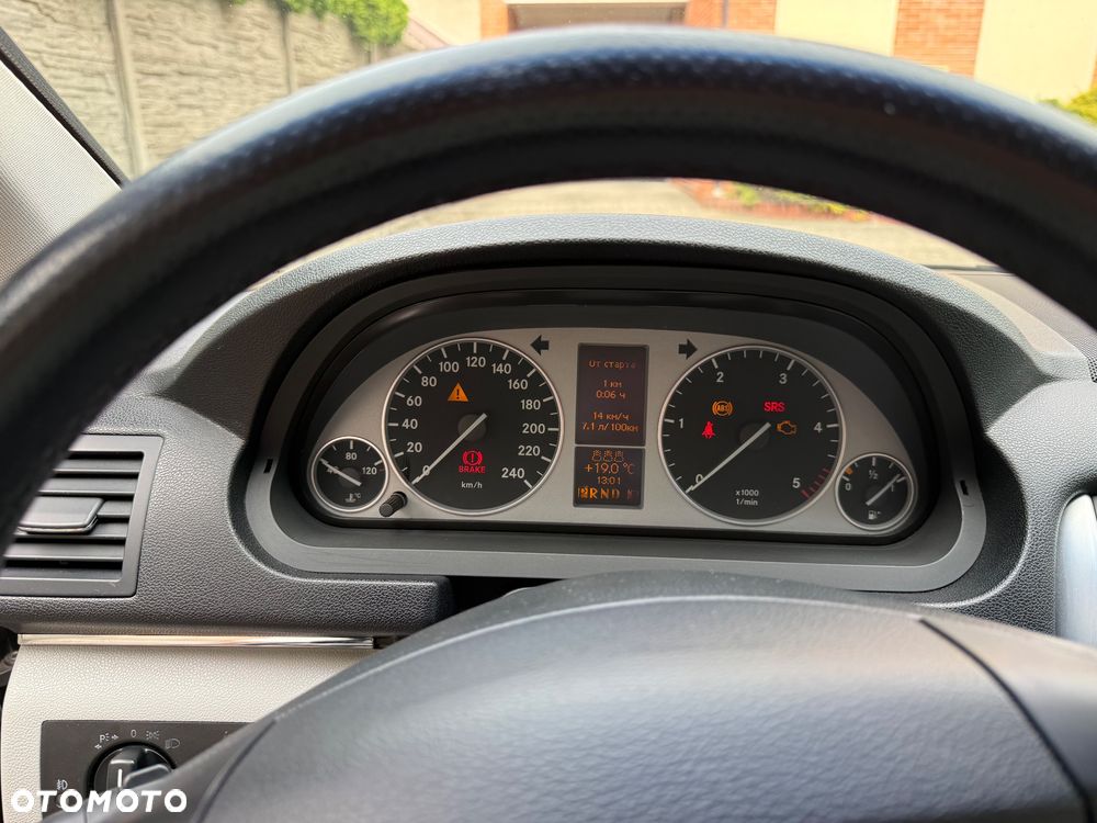 Mercedes-Benz Klasa B 180 CDI DPF Autotronic SPORT EDITION - 25