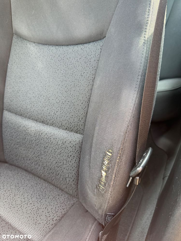 BMW Seria 3 318i - 22
